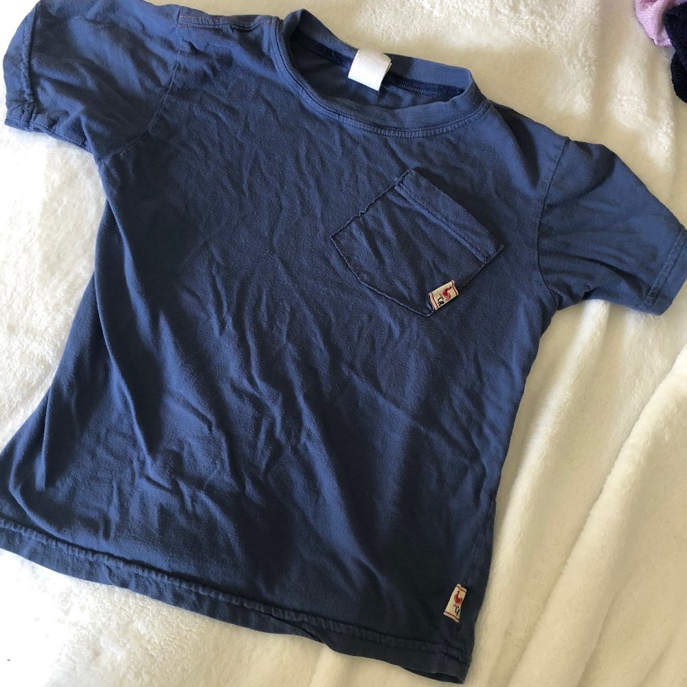 Charlie Rocket Boys 4 blue T-shirt.  Cotton